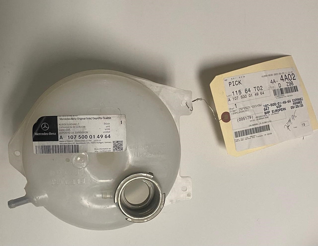 Genuine New MBZ SL SLC C107 R107 M110 M116 M117 Expansion Reservoir 1075000149