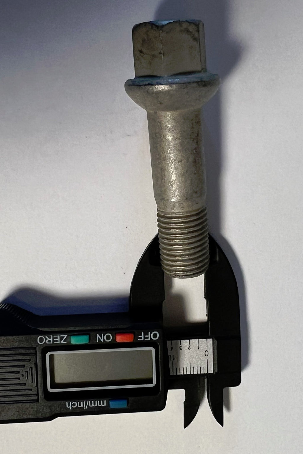 Set of 20 Genuine Mercedes-Benz Wheel Bolts OEM# 0009905307 Made in Germany