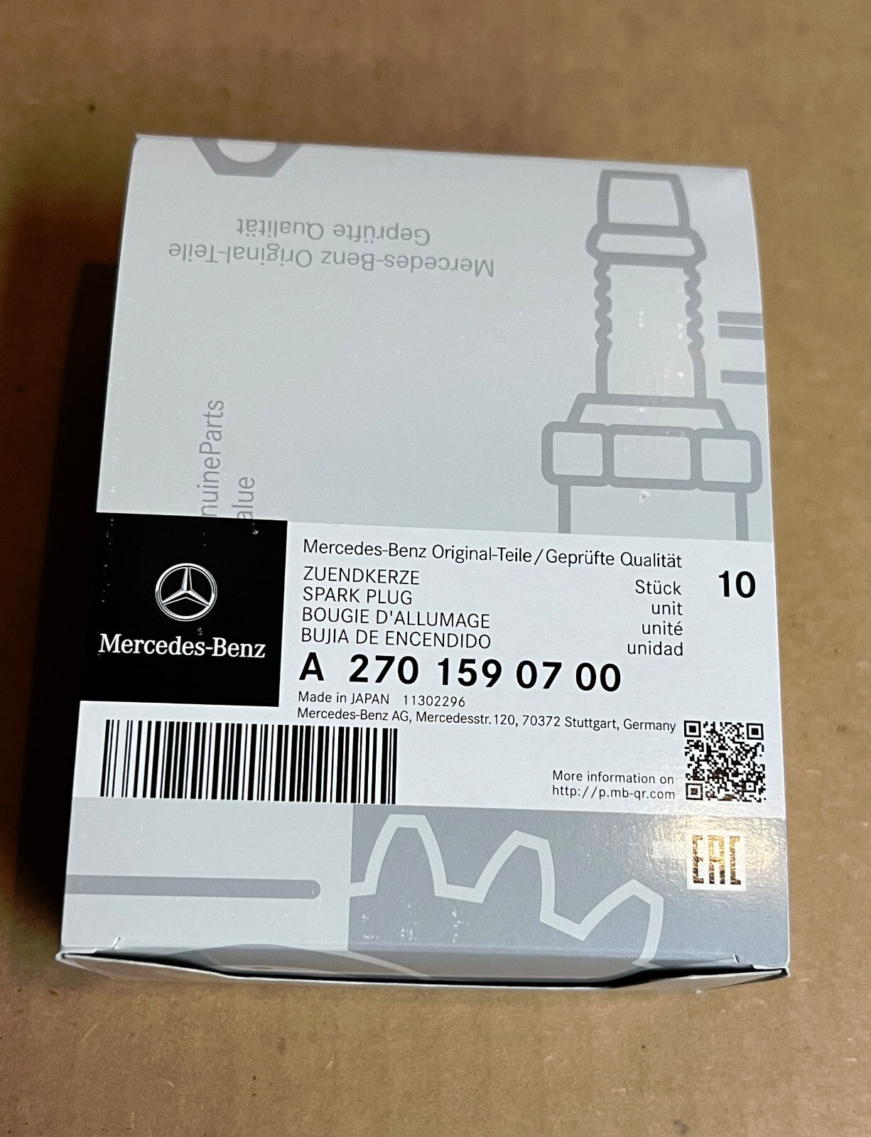 New Genuine OEM Mercedes  A2701590700  - Set of 4 Spark Plugs
