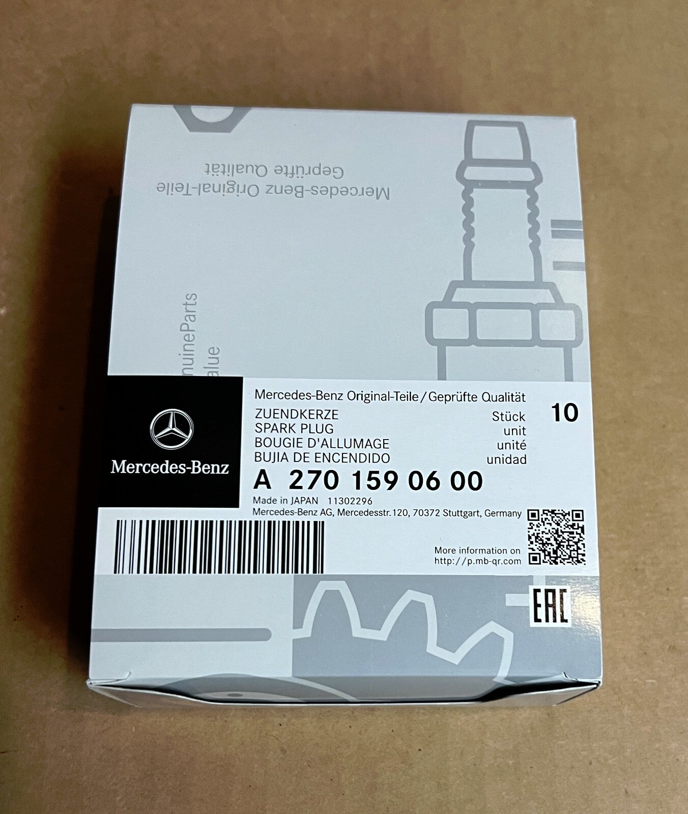 New Genuine OEM Mercedes  A2701590600  - Set of 6 Spark Plugs