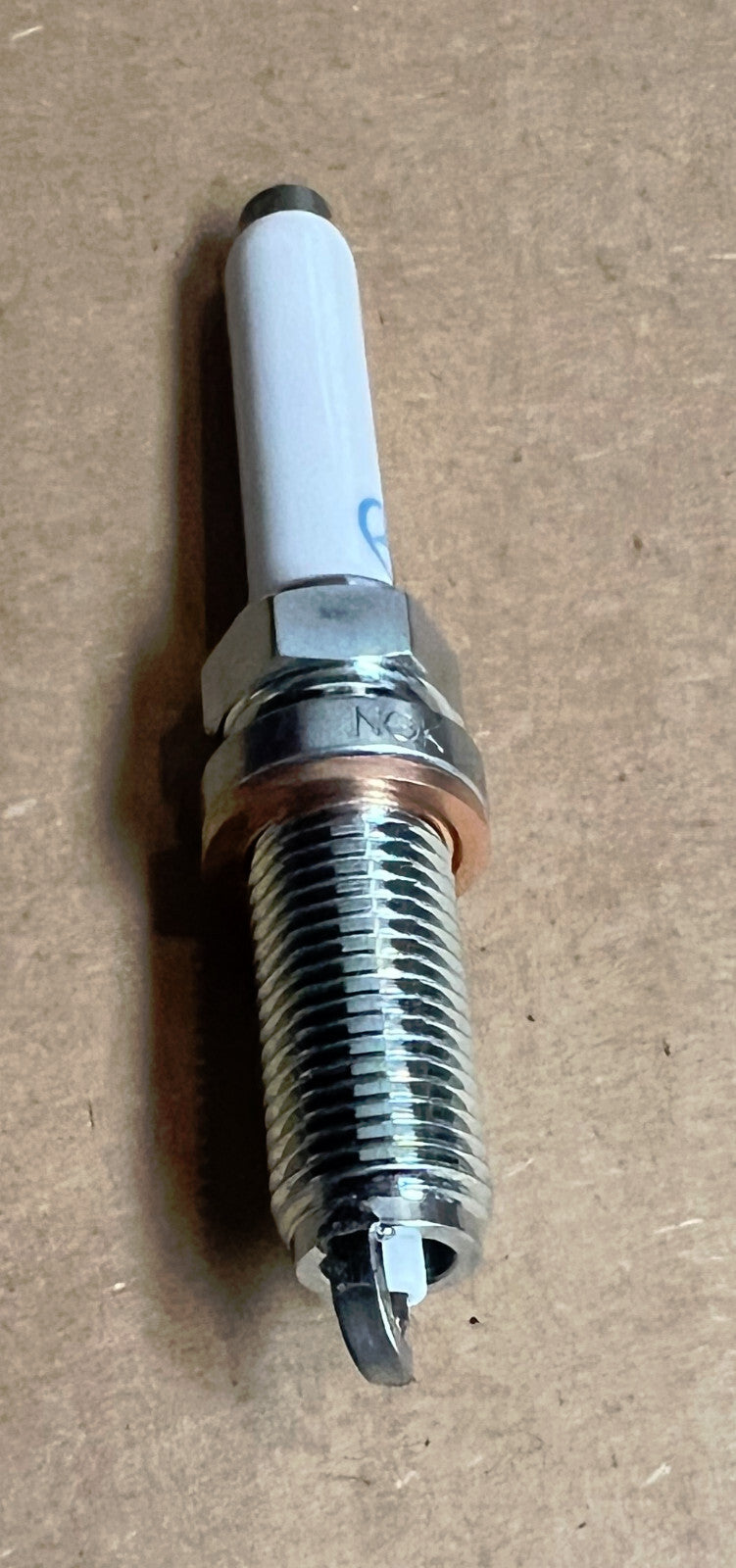 New Genuine OEM Mercedes  A2701590600  - Set of 6 Spark Plugs